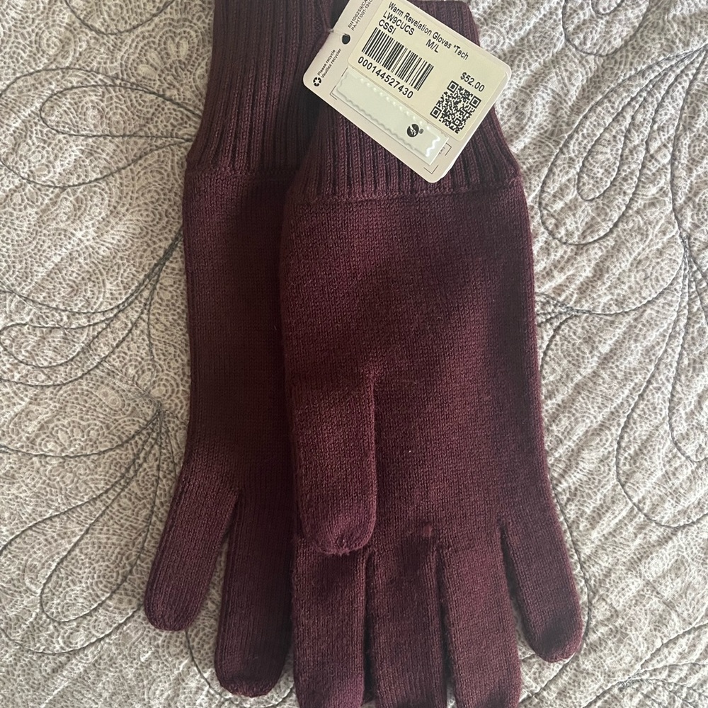 NWT Lululemon Warm Revelation Smart Tech Gloves - Picture 4 of 4